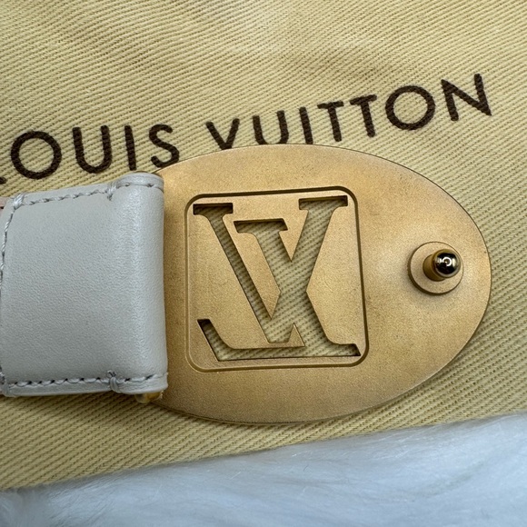 🌸SOLD🌸Louis Vuitton Cut Out Initiales Belt - Picture 12 of 15